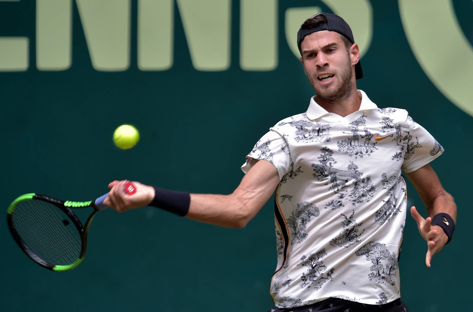 Karen Khachanov unterschreibt DreiJahresVertrag • Bereits vierter Top